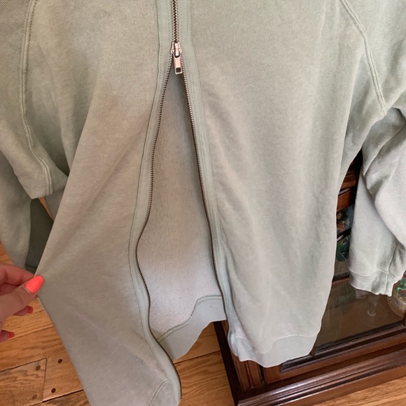 NWT OPEN-BACK SWEATER ✨ - Picture 6 of 8